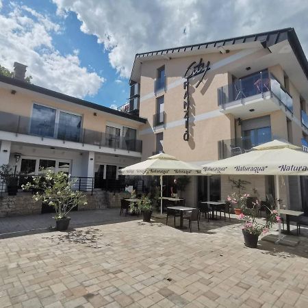 City Apartman ház Balatonlelle Exterior foto