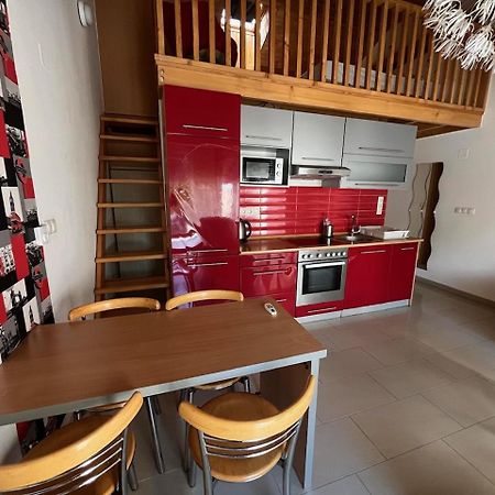 City Apartman ház Balatonlelle Exterior foto