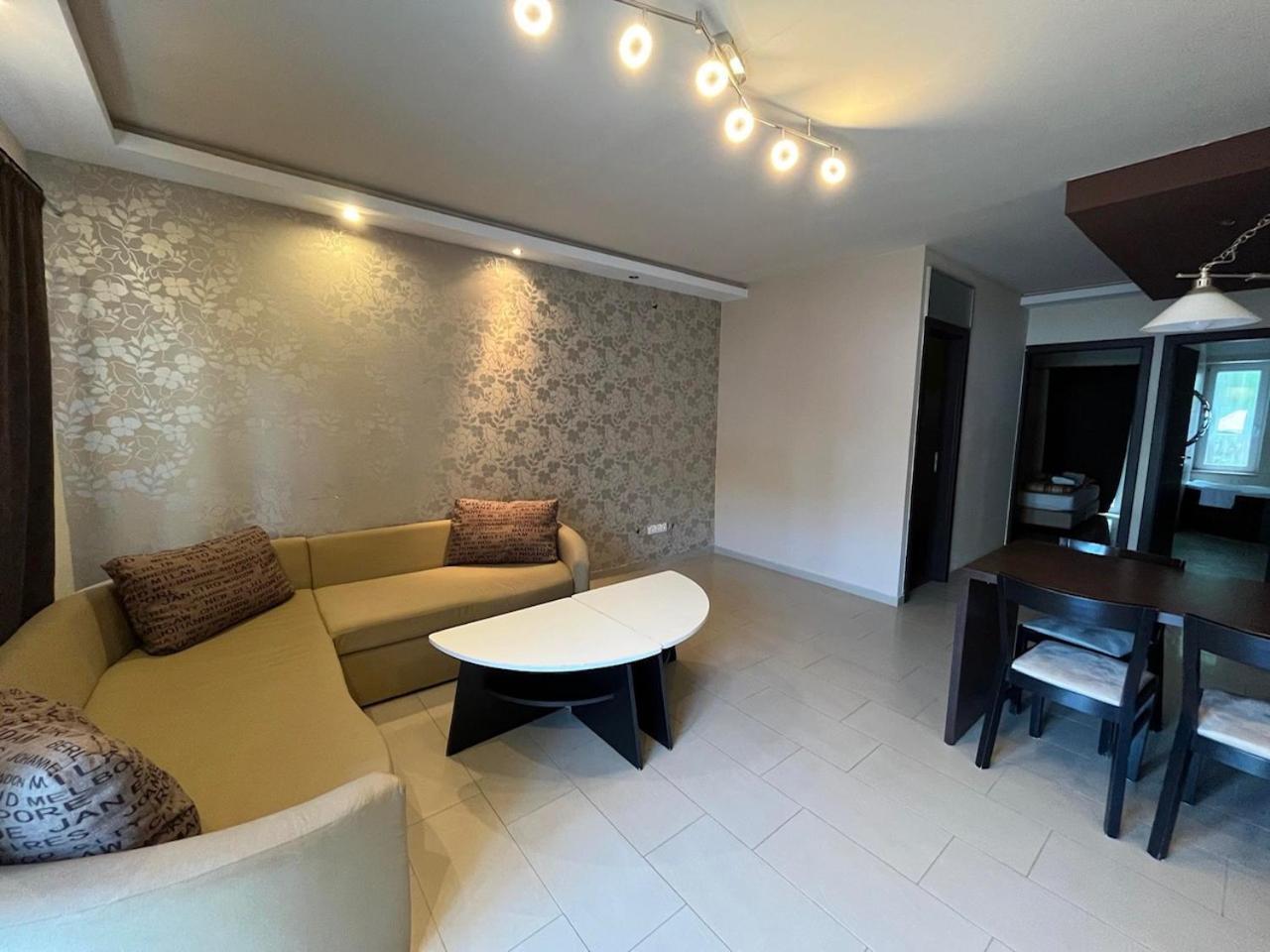 City Apartman ház Balatonlelle Exterior foto